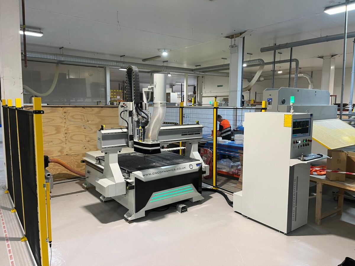 CNC Dynamics Evolution 1515 - New CNC Routers. Heavy Duty Industrial ...